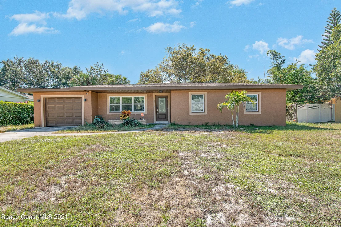 Photo of 19 Edgewood Drive