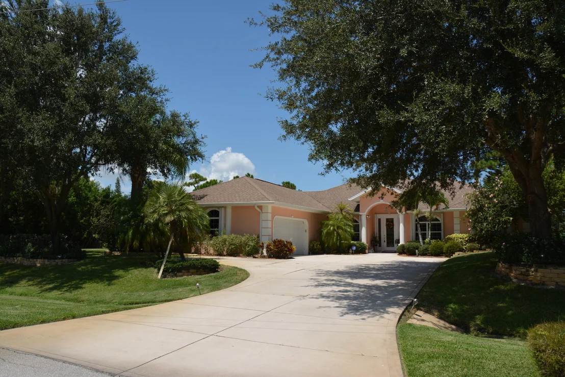 Photo of 4740 Canard Road