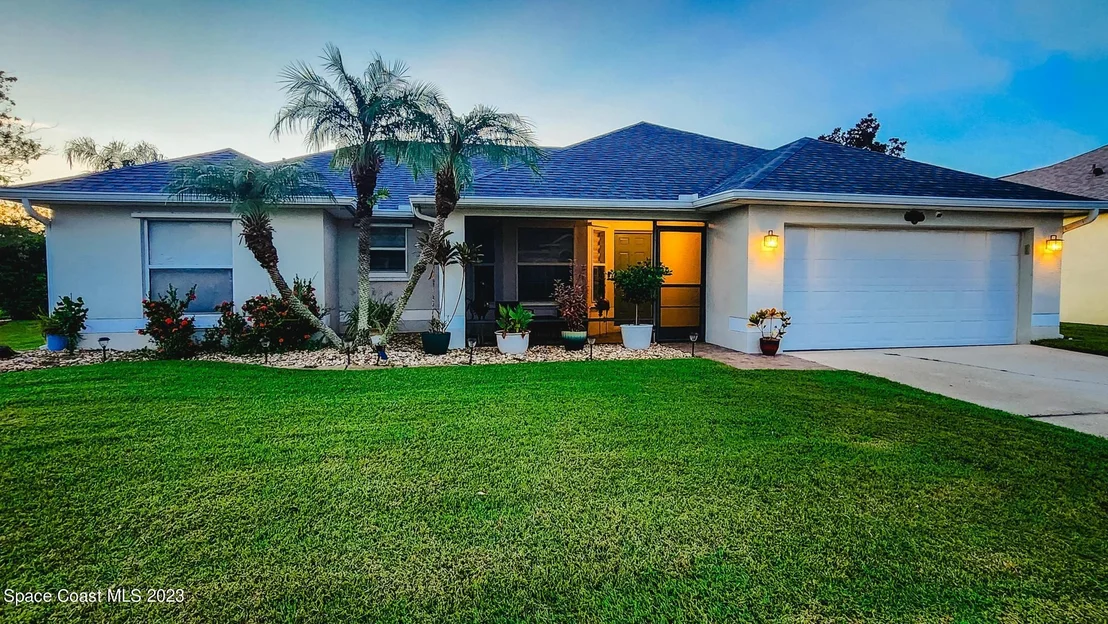 Photo of 1660 Whitman Drive