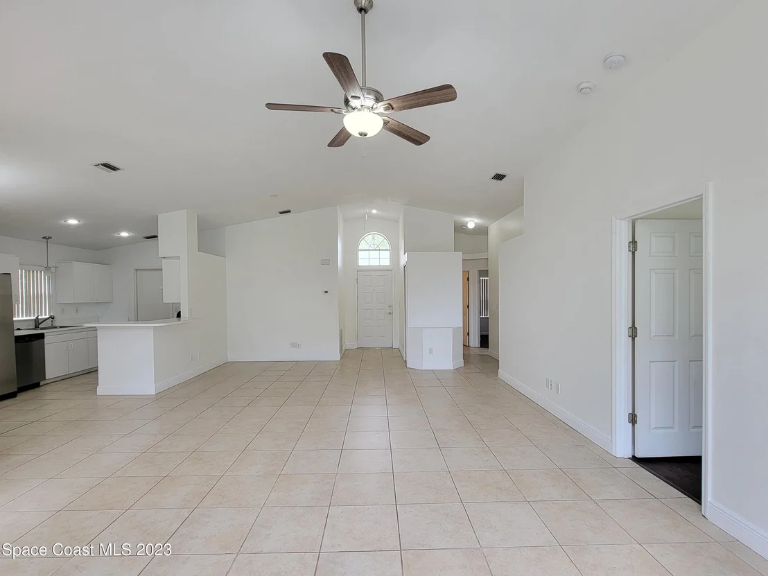 Photo of 8005 Bracken Lane