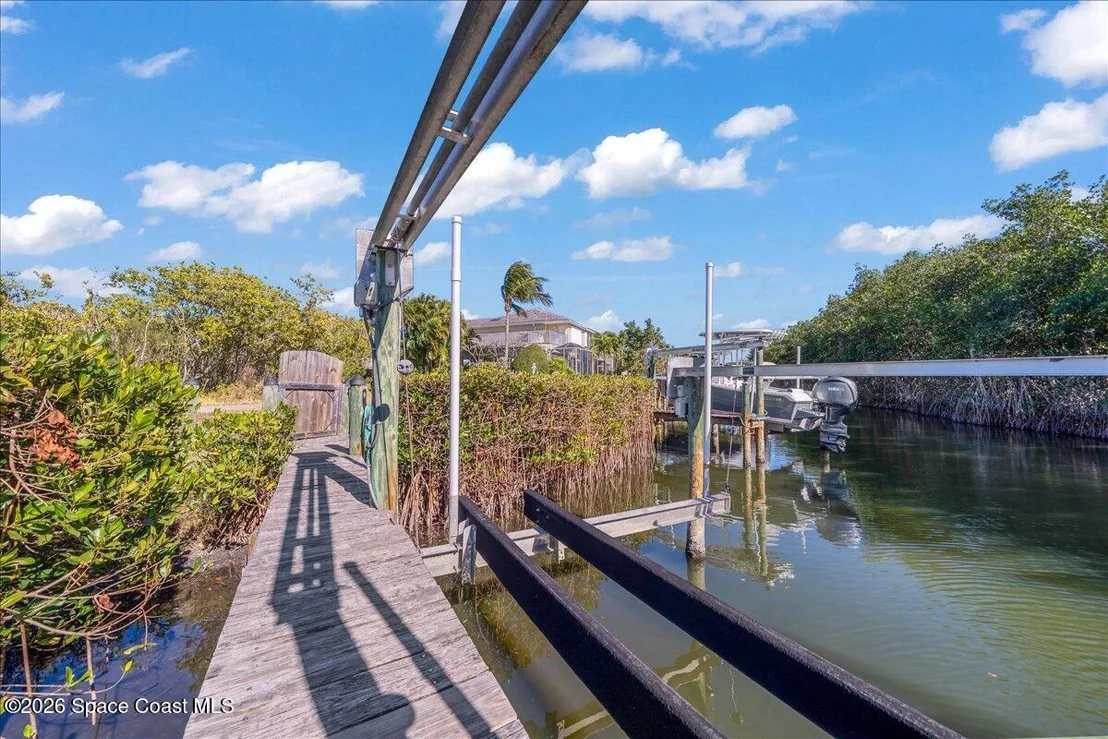 Photo of 5297 Solway Drive