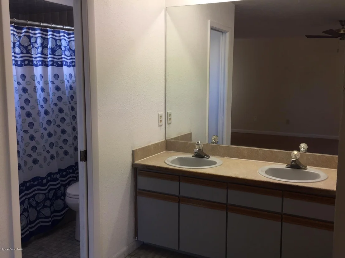 Photo of 180 Cinnamon Drive