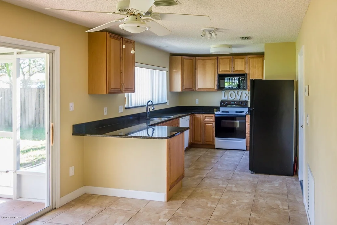Photo of 1439 California Drive
