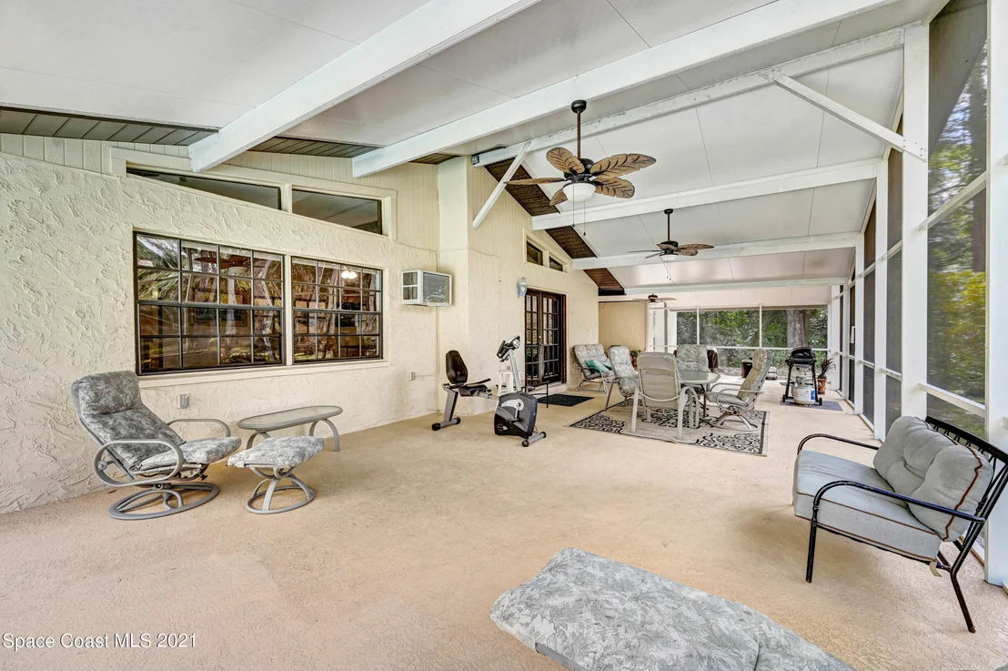 Photo of 2533 Meadow Lane