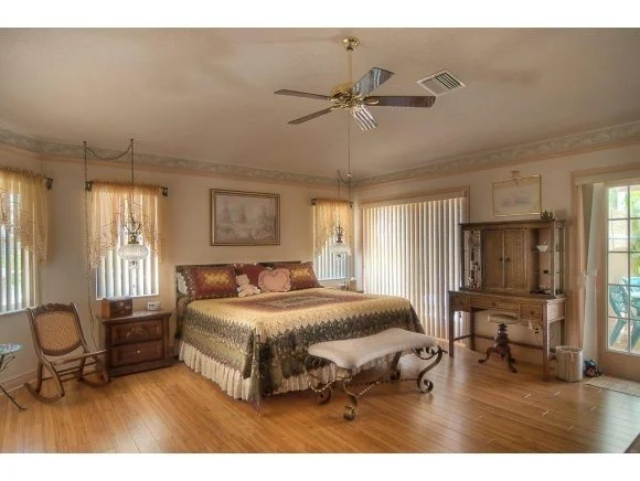 Photo of 372 Flanders