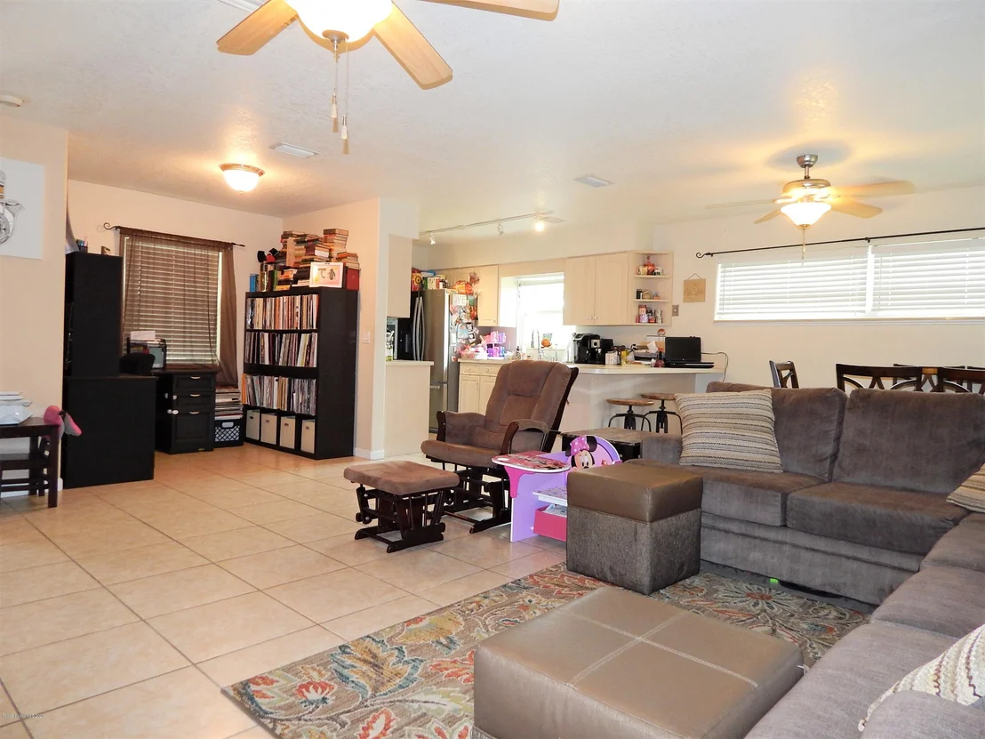 Photo of 1087 Coronado Drive