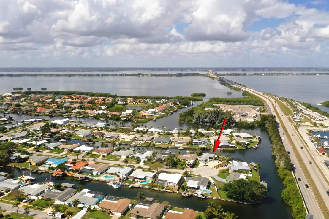 Photo of 448 Sparrow Drive