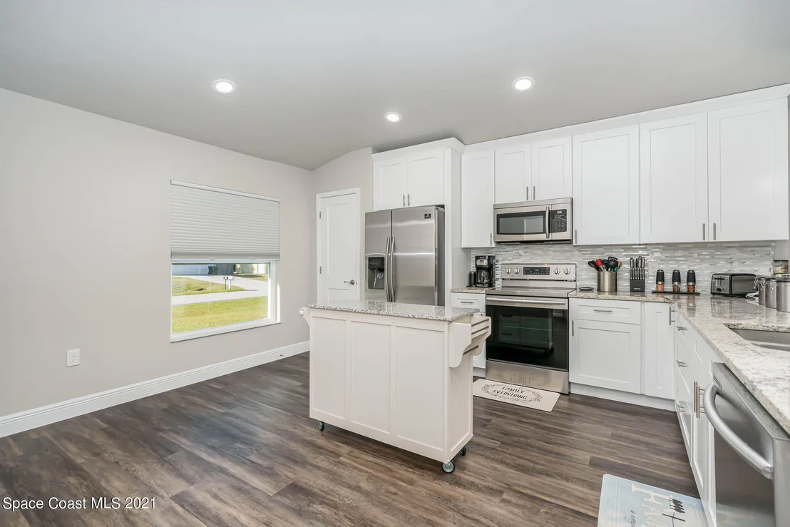 Photo of 1271 Buffing Circle SE