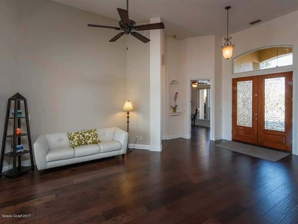 Photo of 705 Palmer Way