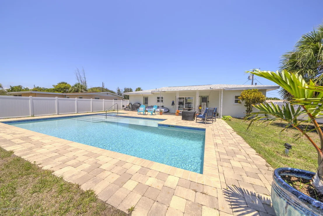 Photo of 113 Franklyn Avenue