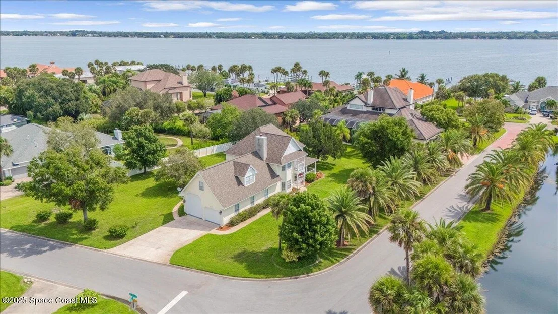 Photo of 110 River Woods Drive