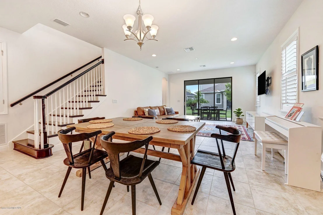 Photo of 2931 Casterton Drive