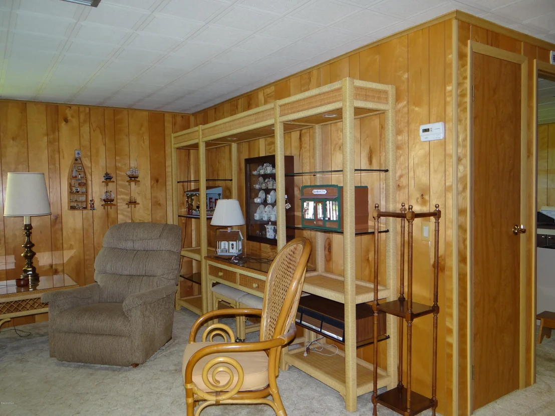 Photo of 527 Lee Court