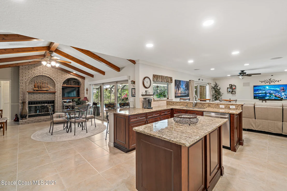 Photo of 539 Lanternback Island Drive