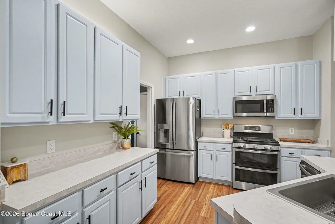 Photo of 854 Villa Drive