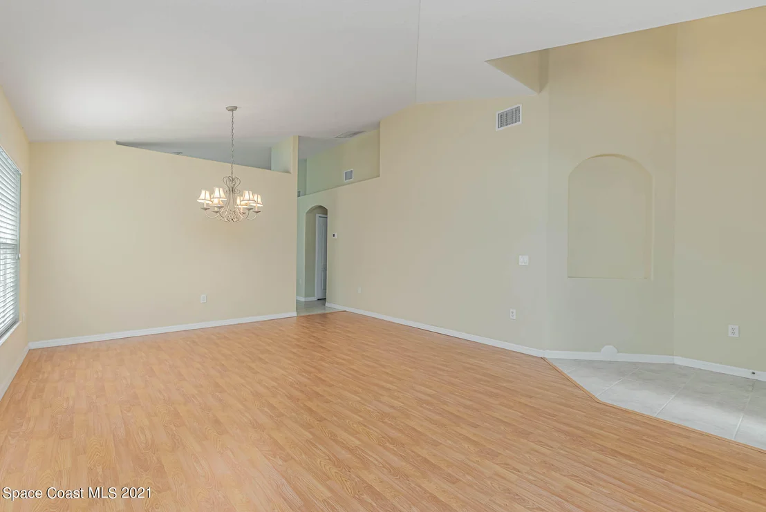 Photo of 6914 Renshaw Drive