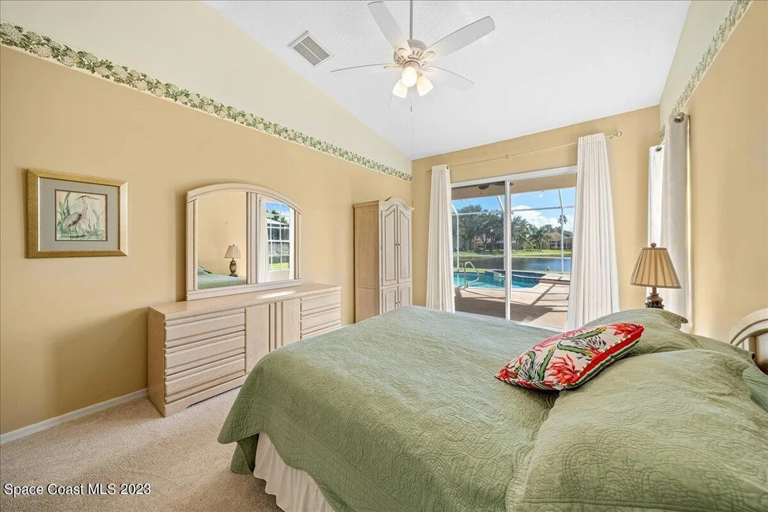 Photo of 369 Lake Victoria Circle