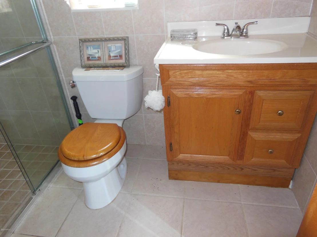 Photo of 303 Glen Ridge Road