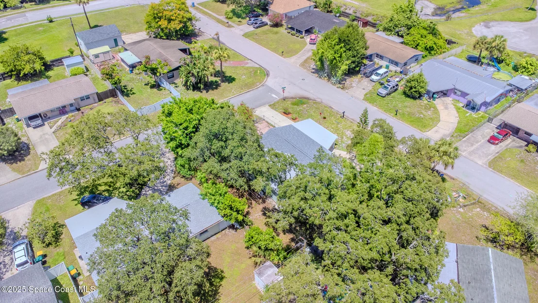 Photo of 2062 E Cedarwood Drive