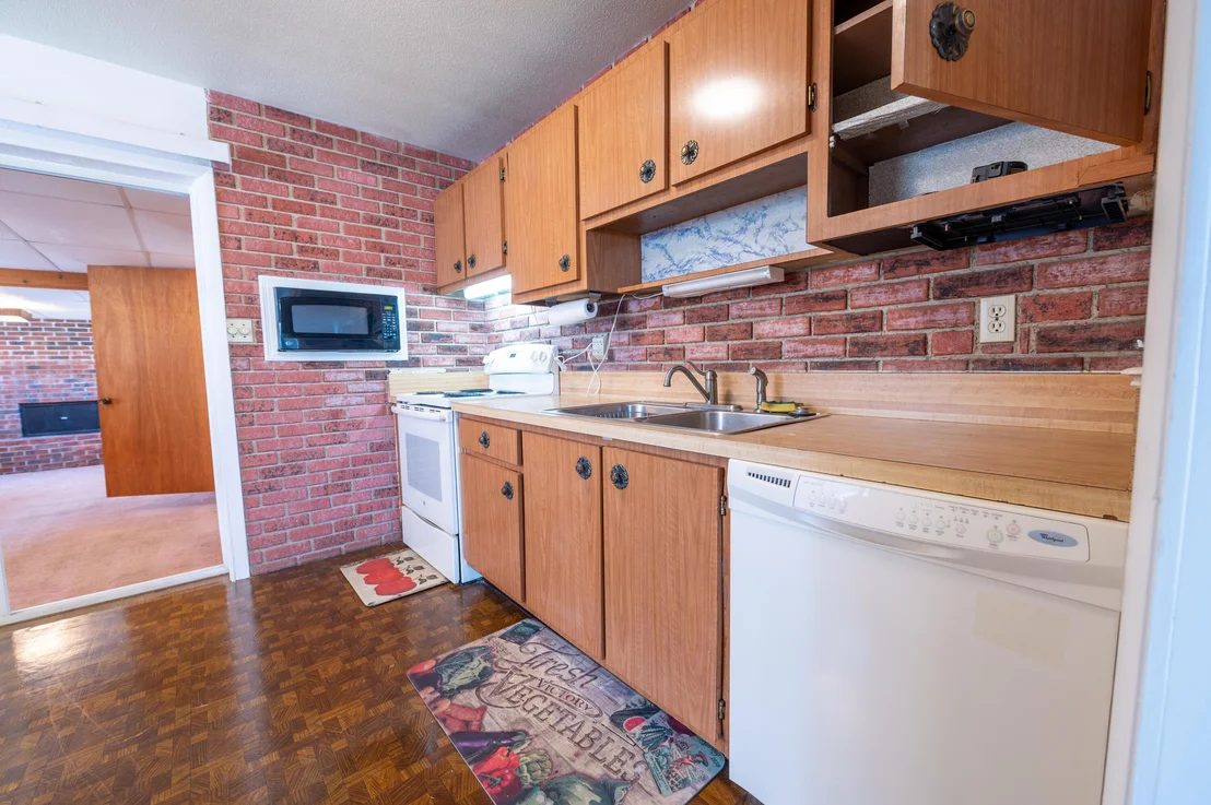 Photo of 1385 Eva Lane