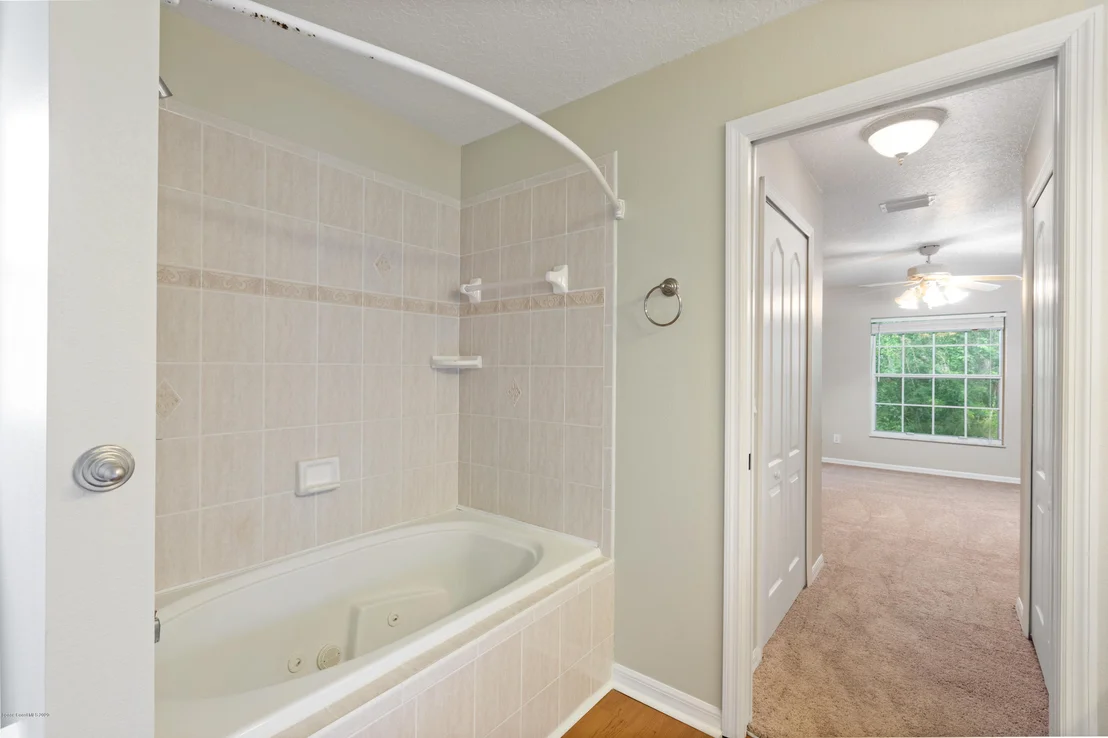 Photo of 1100 Pine Creek Circle NE