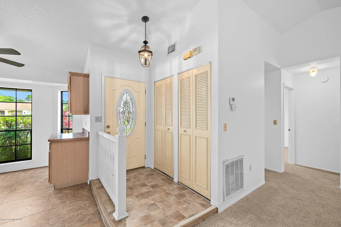 Photo of 6387 Cable Avenue
