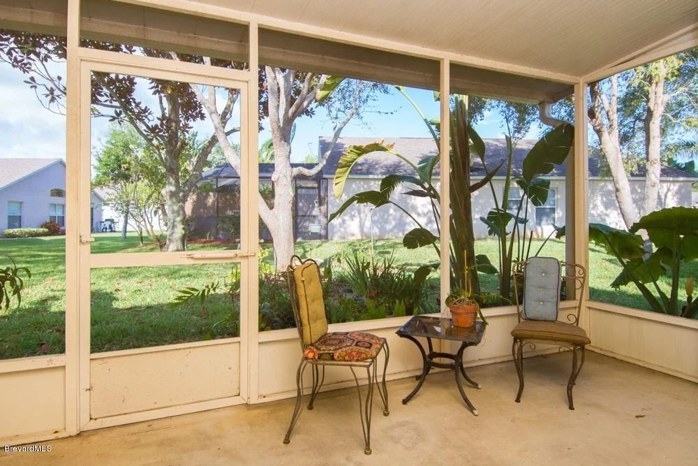 Photo of 960 Villa Drive