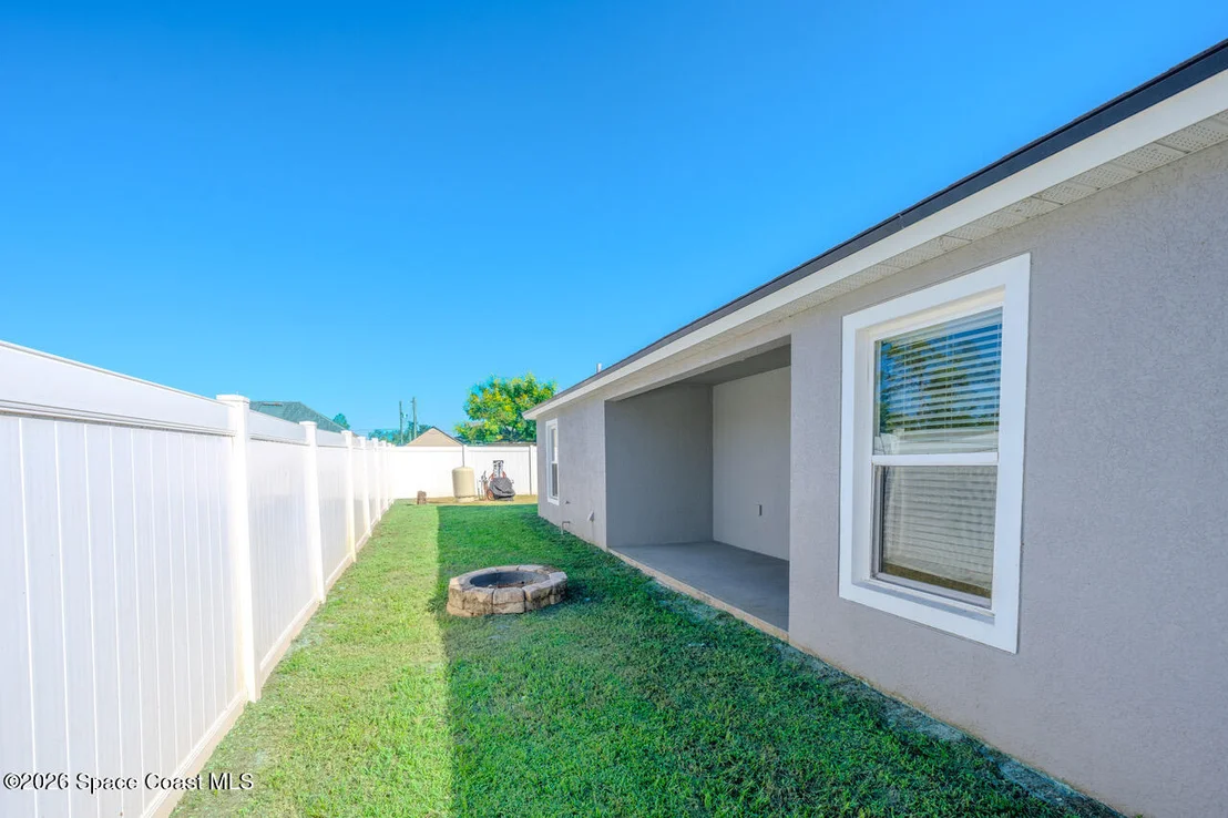 Photo of 2655 Laurel Road