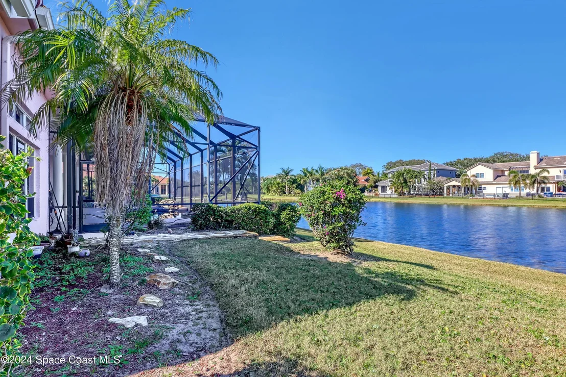 Photo of 402 Flanders Drive