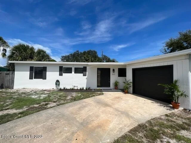Photo of 865 Bianca Drive NE