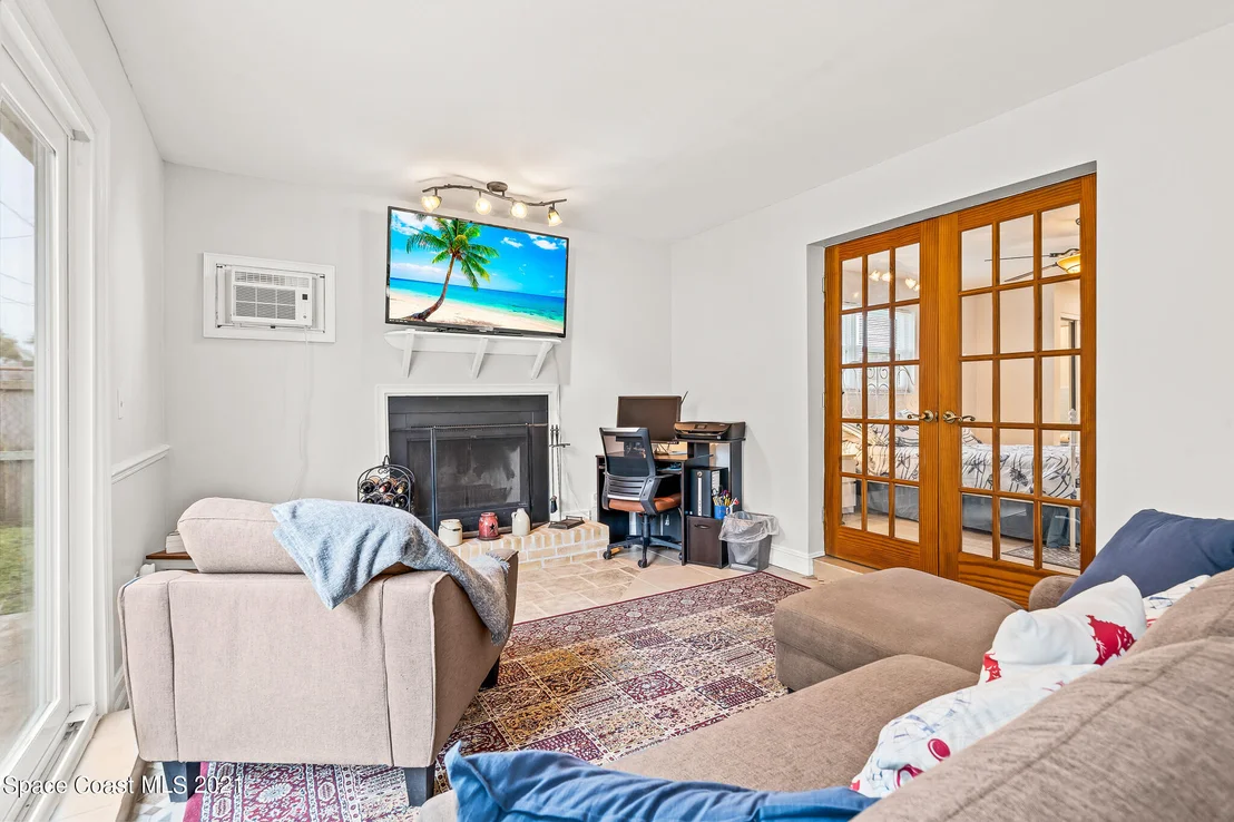 Photo of 1255 Seminole Drive