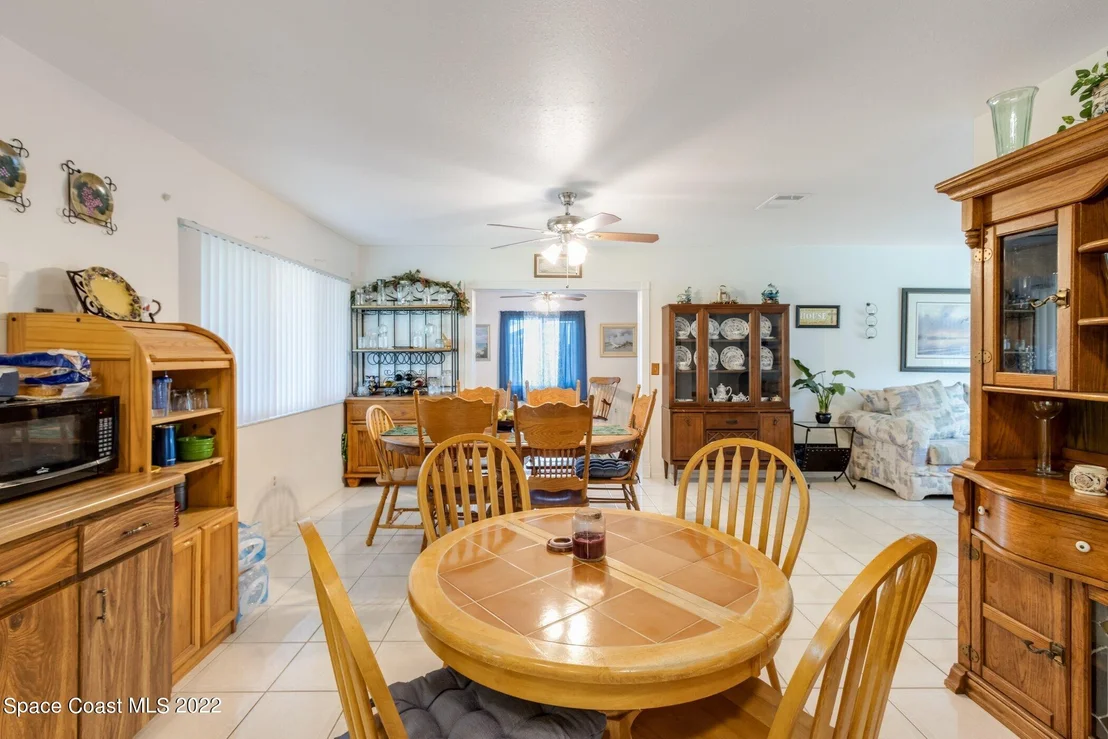 Photo of 1124 Hooper Avenue NE