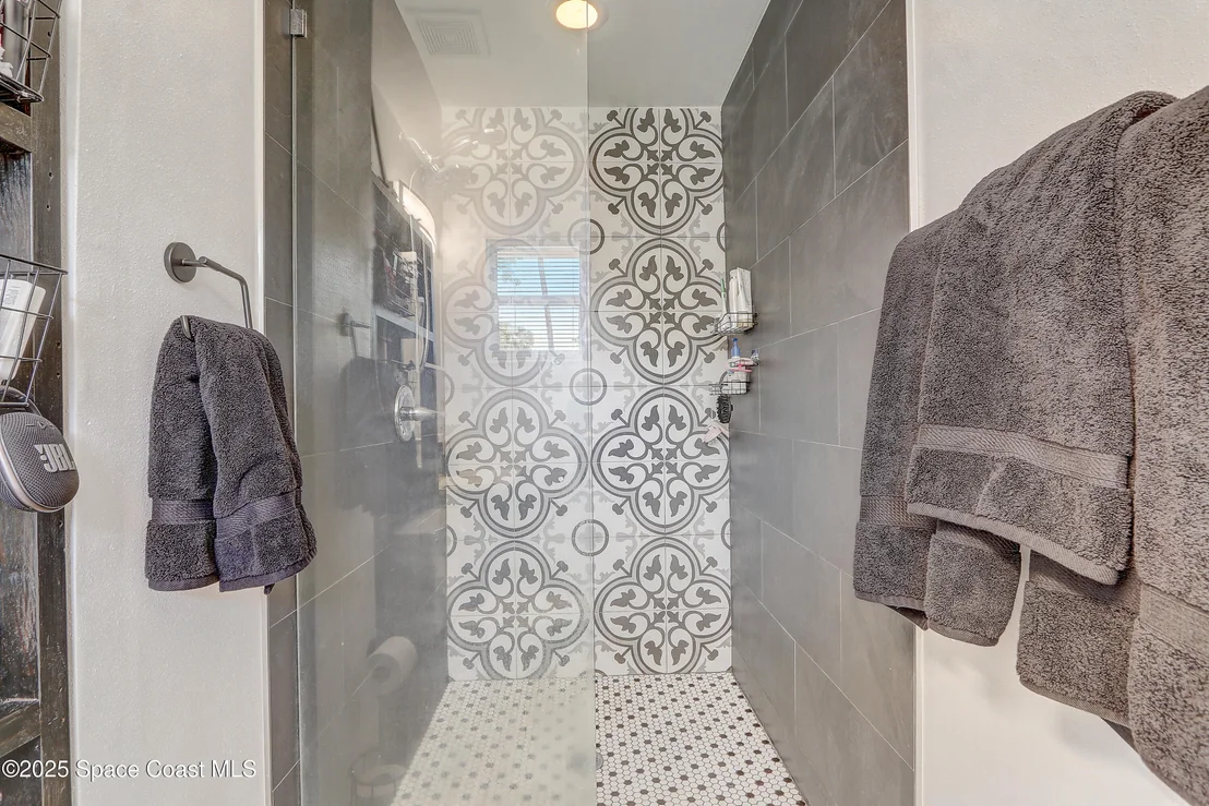 Photo of 1032 Bernice Road