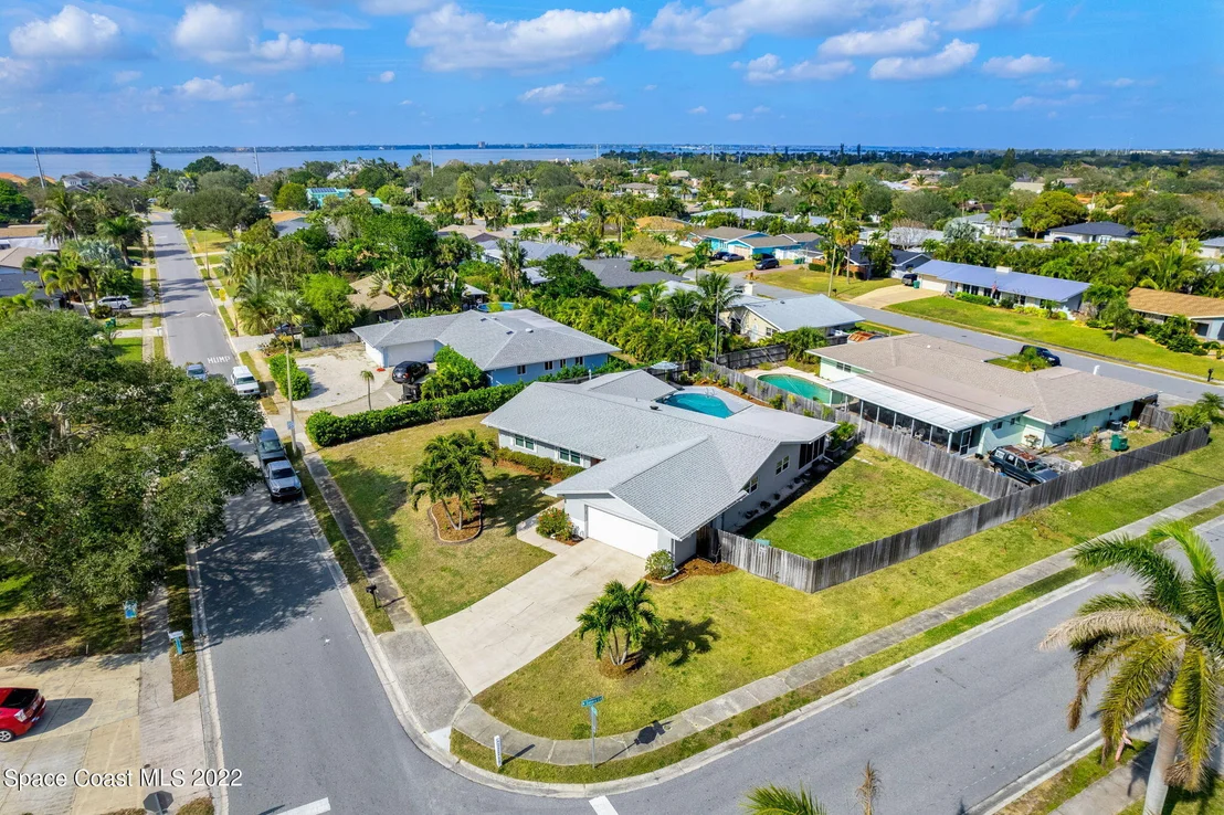 Photo of 518 Pine Tree Drive