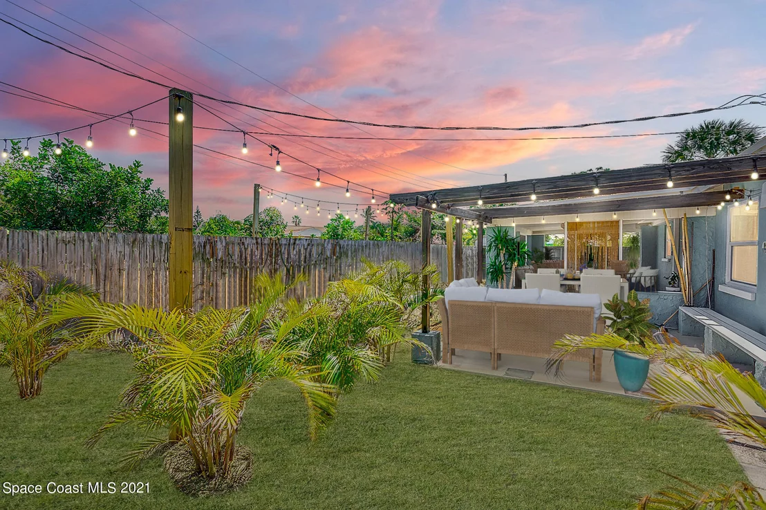 Photo of 2148 Reef Avenue