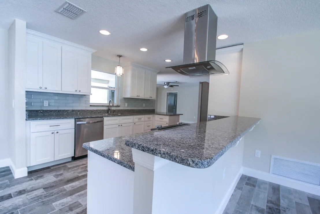 Photo of 465 Seabreeze Drive