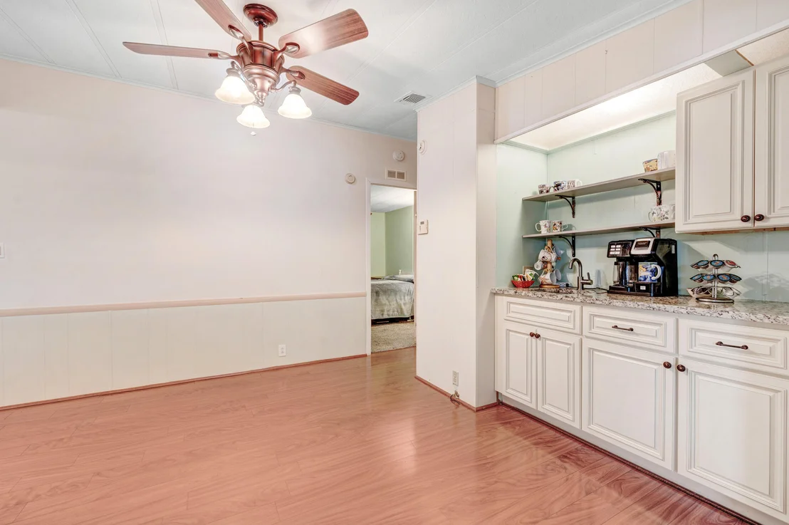 Photo of 2311 Coconut Palm Drive NE