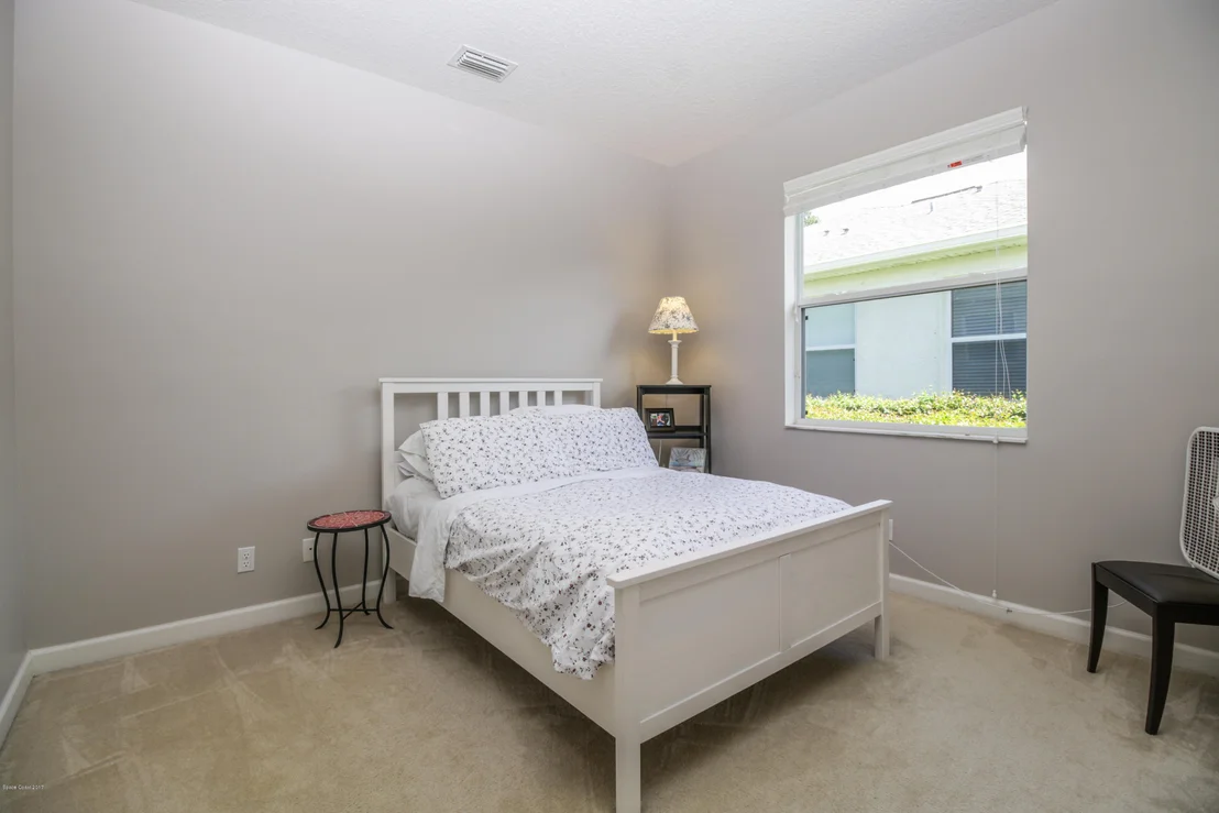 Photo of 565 Gardendale Circle SE
