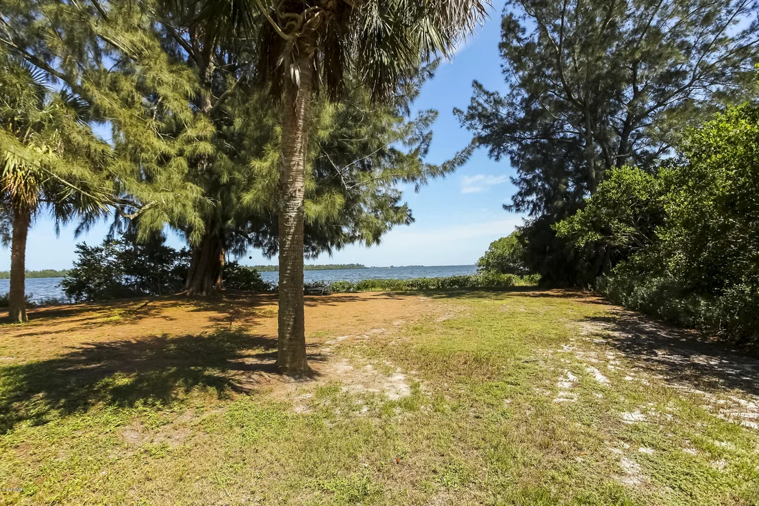 Photo of 6 Grant Island Estates
