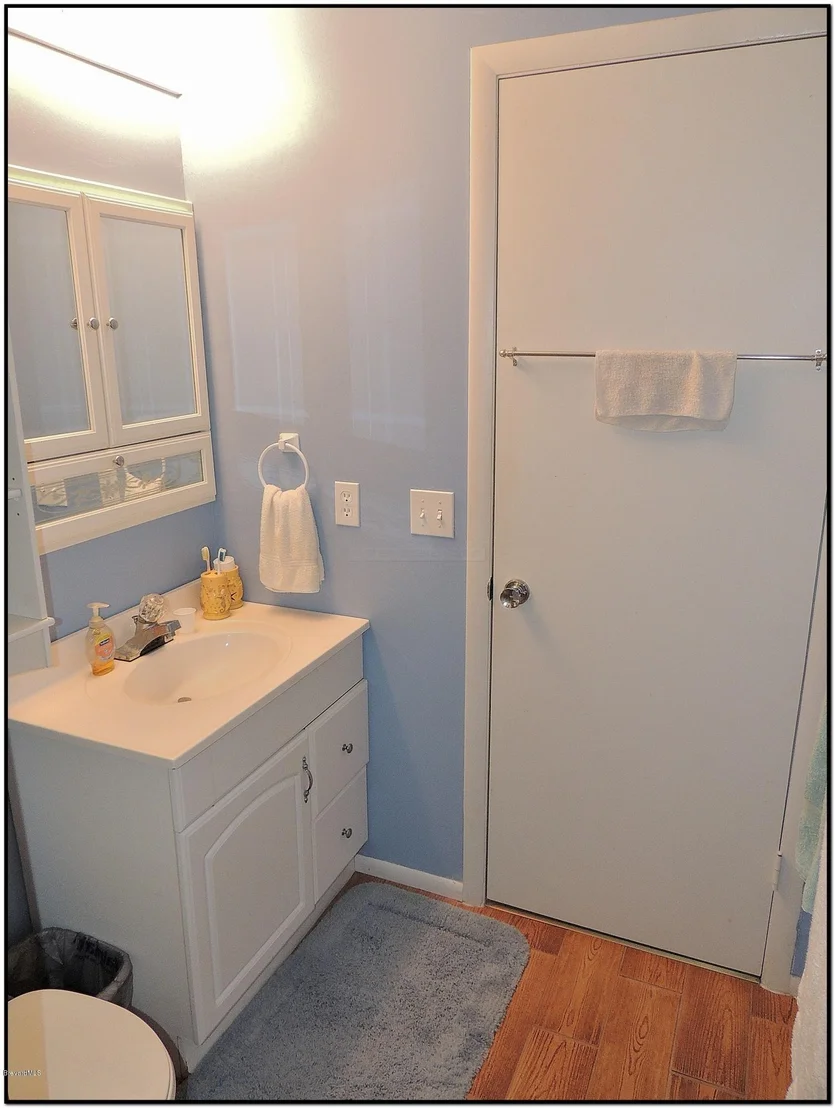 Photo of 3251 NE Edgewood Drive