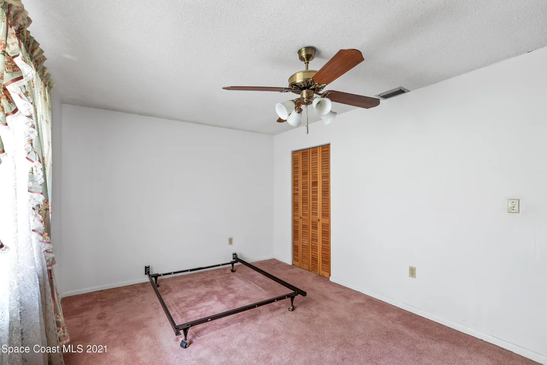 Photo of 4380 Milwaukee Avenue