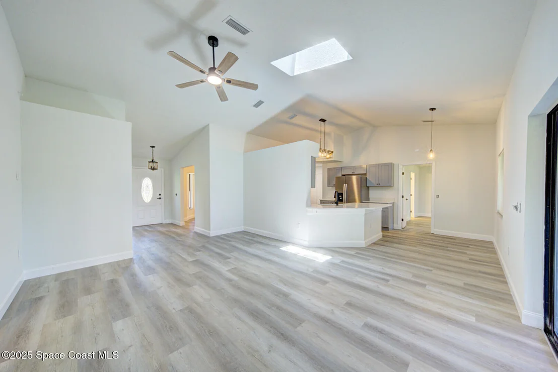 Photo of 7225 Kimball Avenue