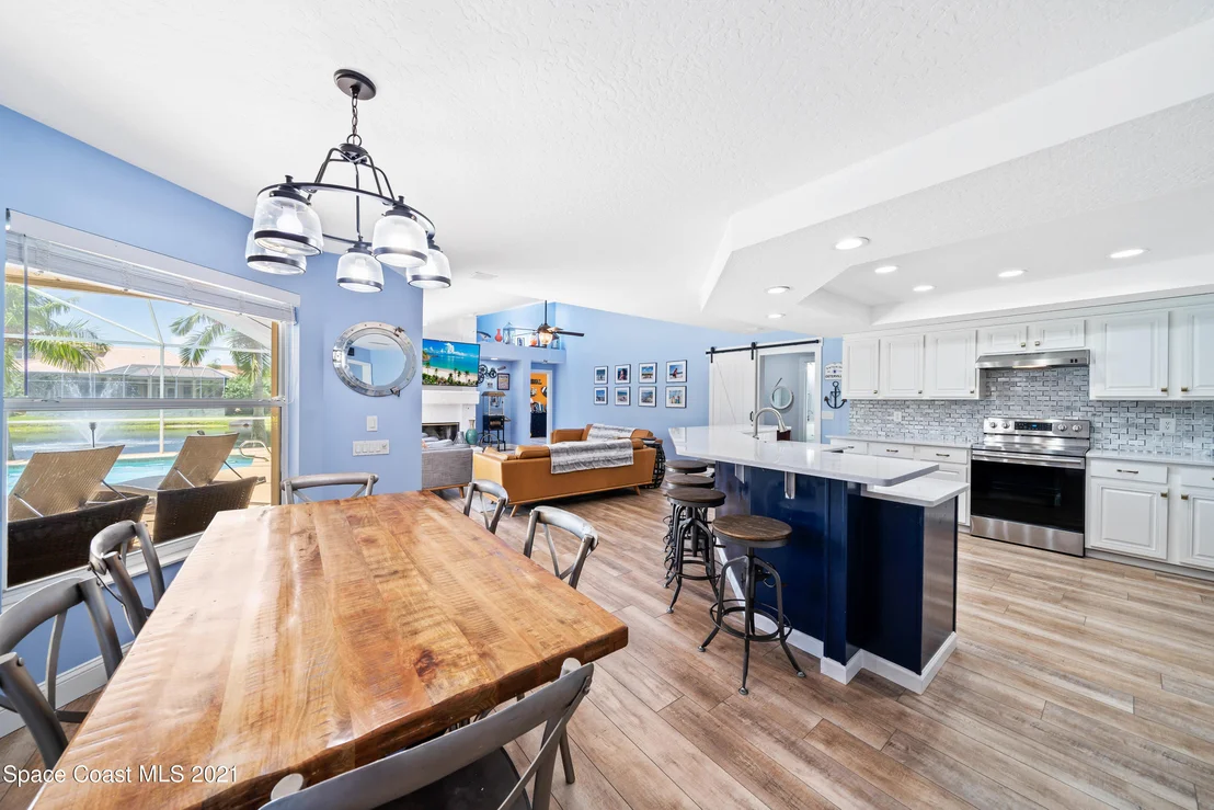 Photo of 209 Lanternback Island Drive