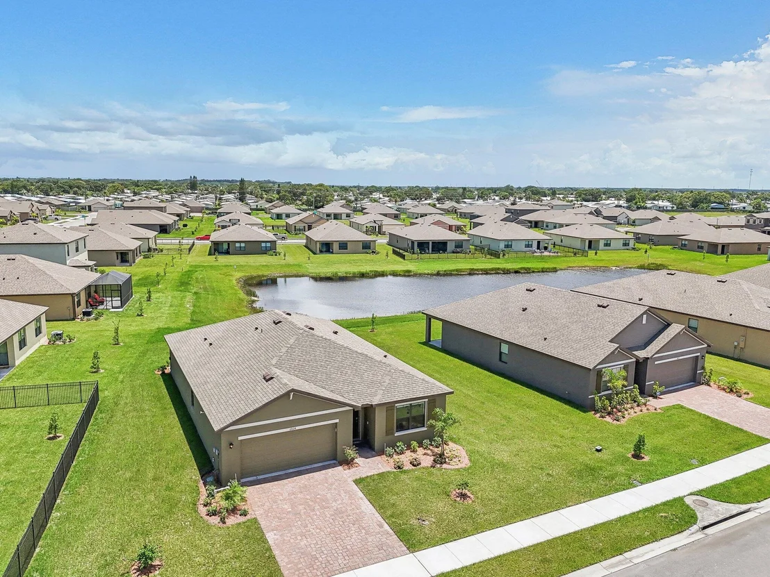 Photo of 6824 Topaz Drive