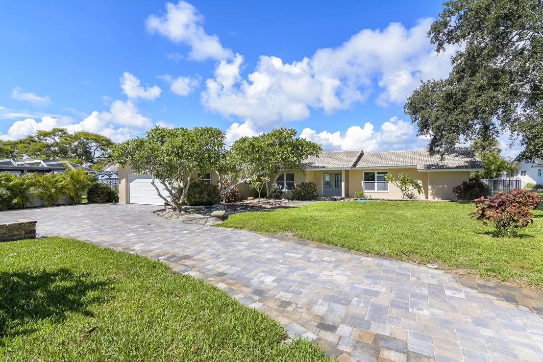 Photo of 309 Sand Pine Road