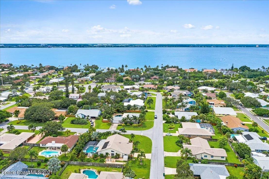 Photo of 545 Solitaire Palm Drive