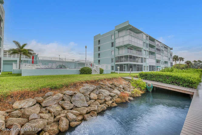 Photo of Unit 1504 at 1700 Commodore Boulevard