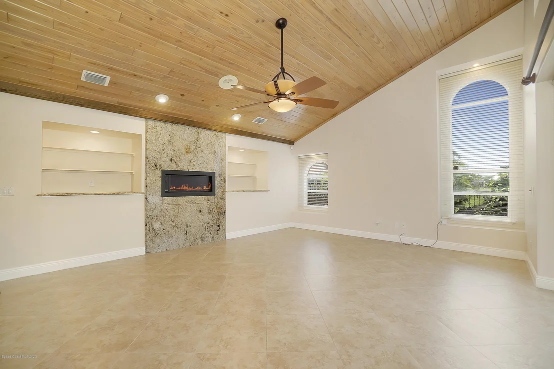 Photo of 845 Sanderling Drive