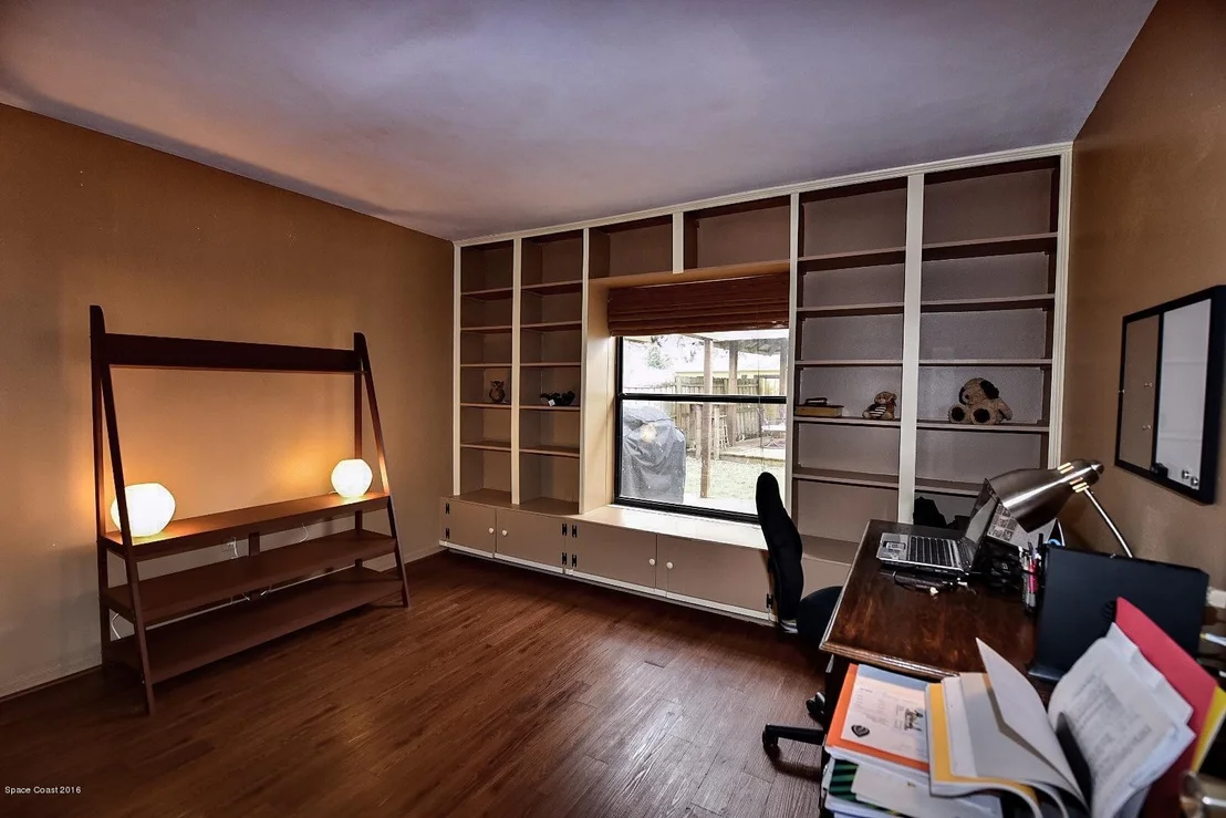 Photo of 883 Spirea Drive