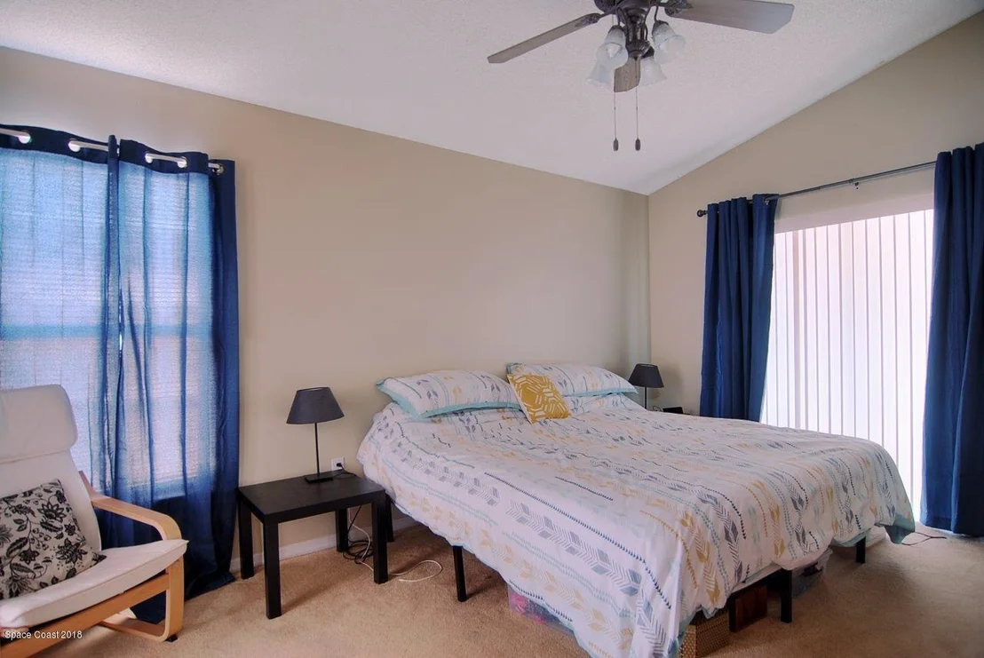 Photo of 2821 Saint James Lane